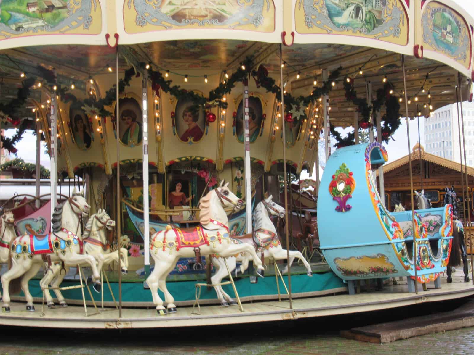 Karussell auf dem Kieler Weihnachtsmarkt