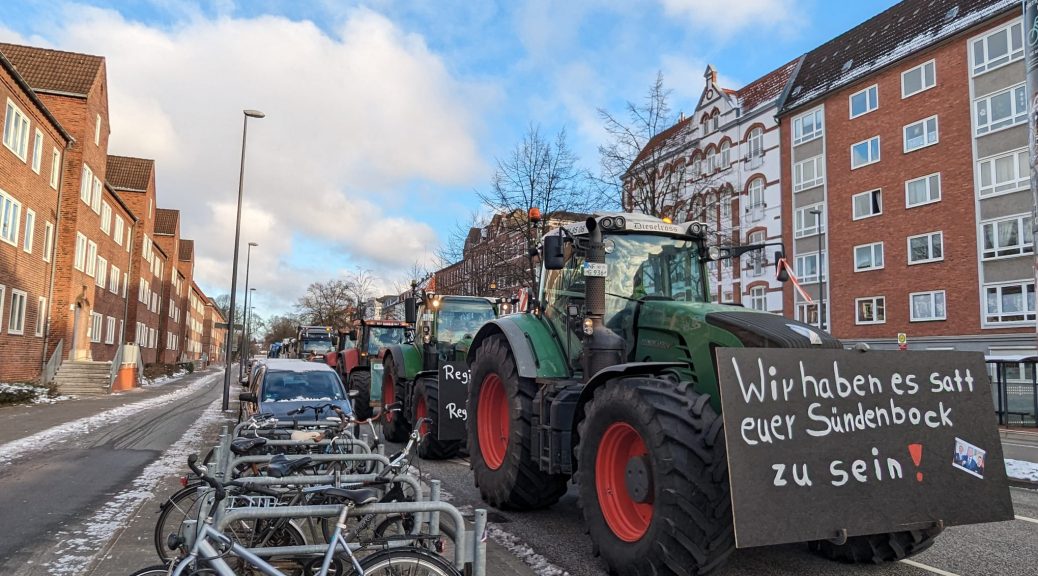 Trecker auf Bauernprotest in Kiel