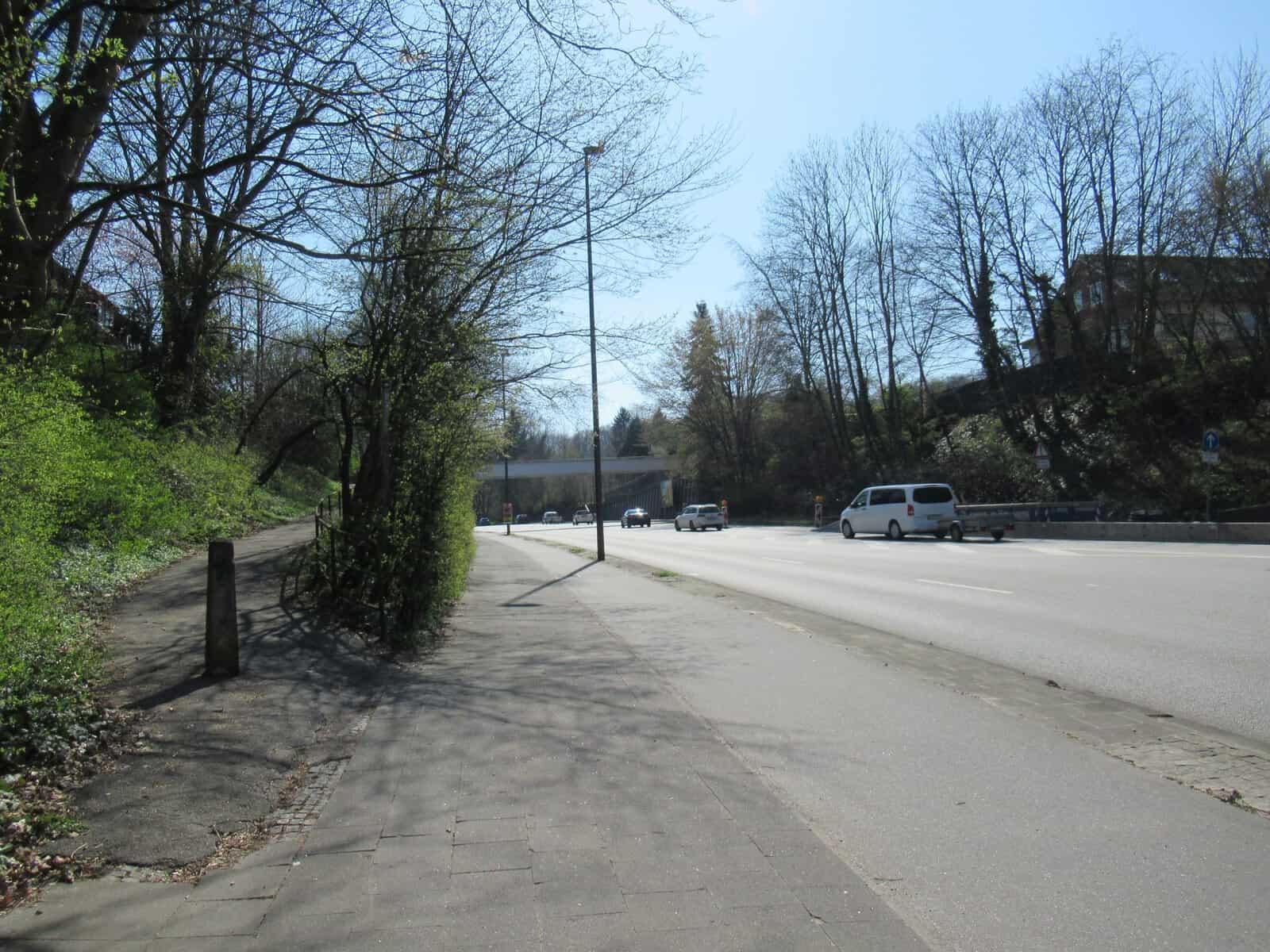 B404 auf Stadtgebiet