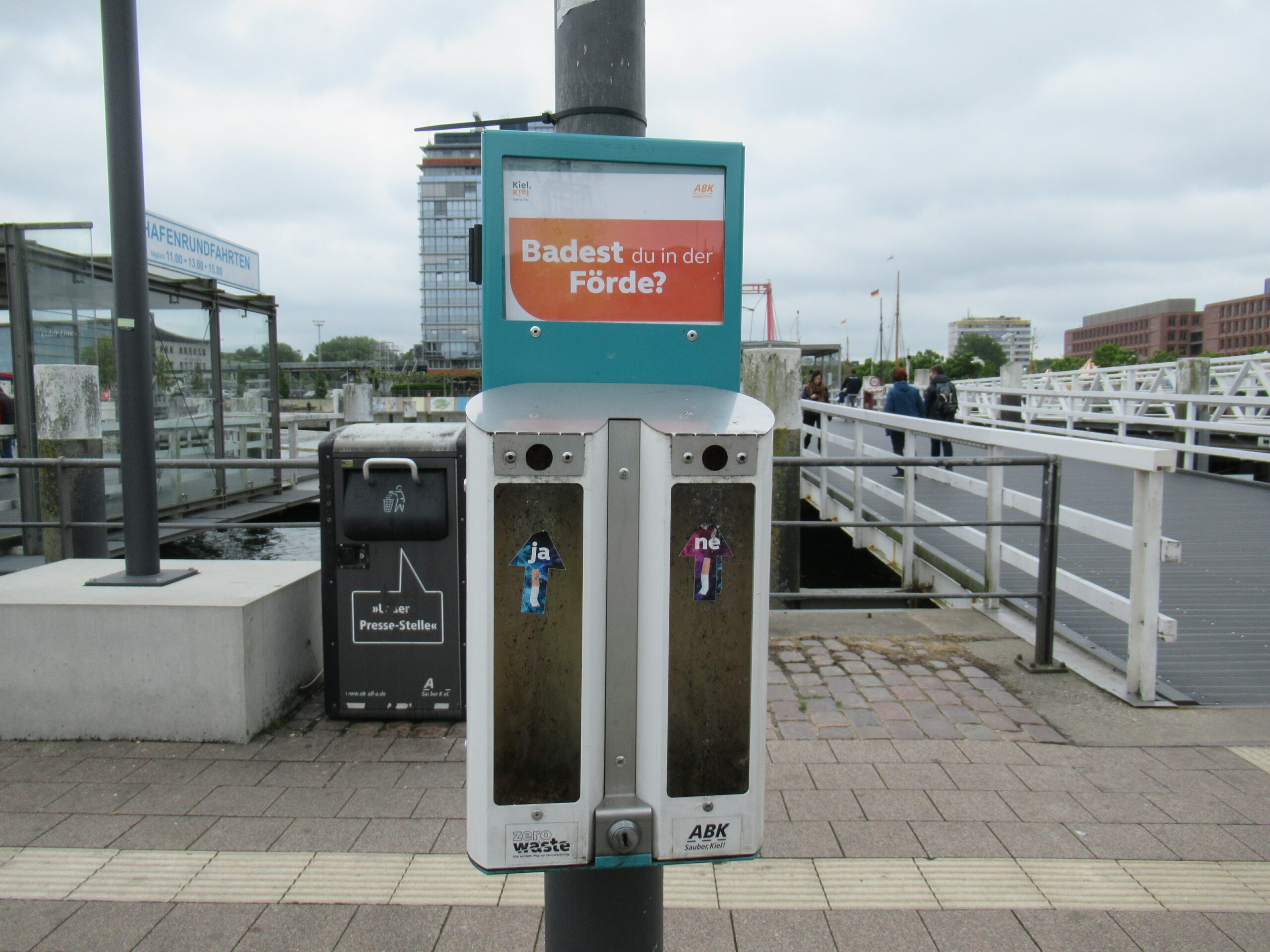 Kippenorakel in Kiel