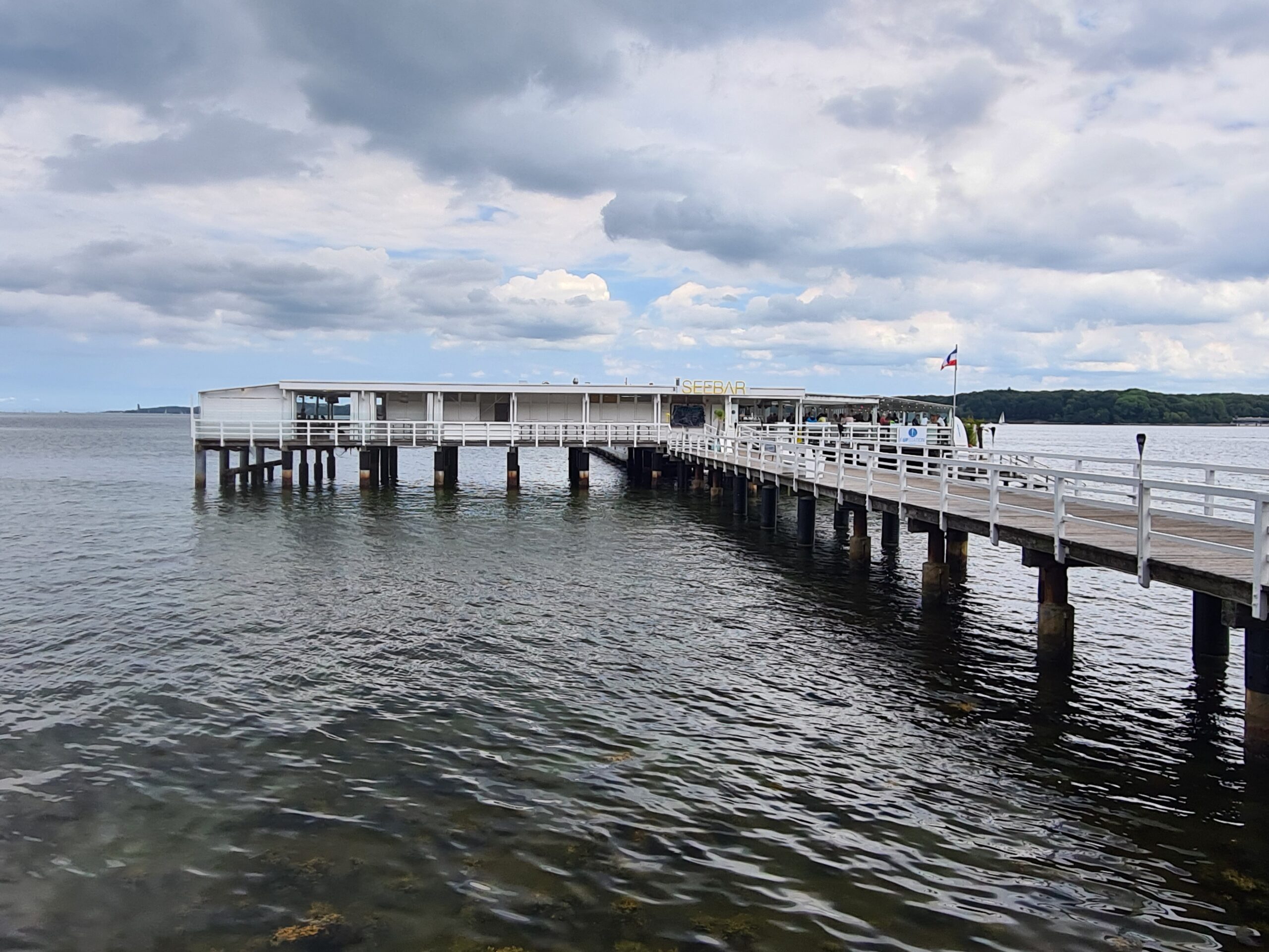 Die Seebadeanstalt Düsternbrook an der Kiellinie
