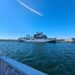 Blick von der Förde auf den Marinestützpunkt in Kiel